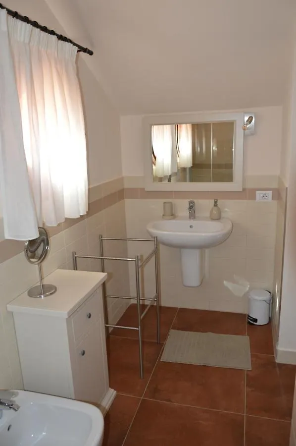 Il Cuoricino Podere Le Bozze Con Piscina, Wi-Fi, Posto Auto Castagneto Carducci Apartment